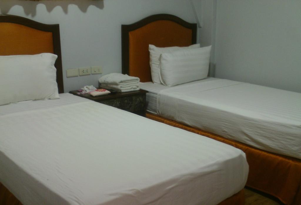 Malapascua Legend Water Sports And Resort Room photo